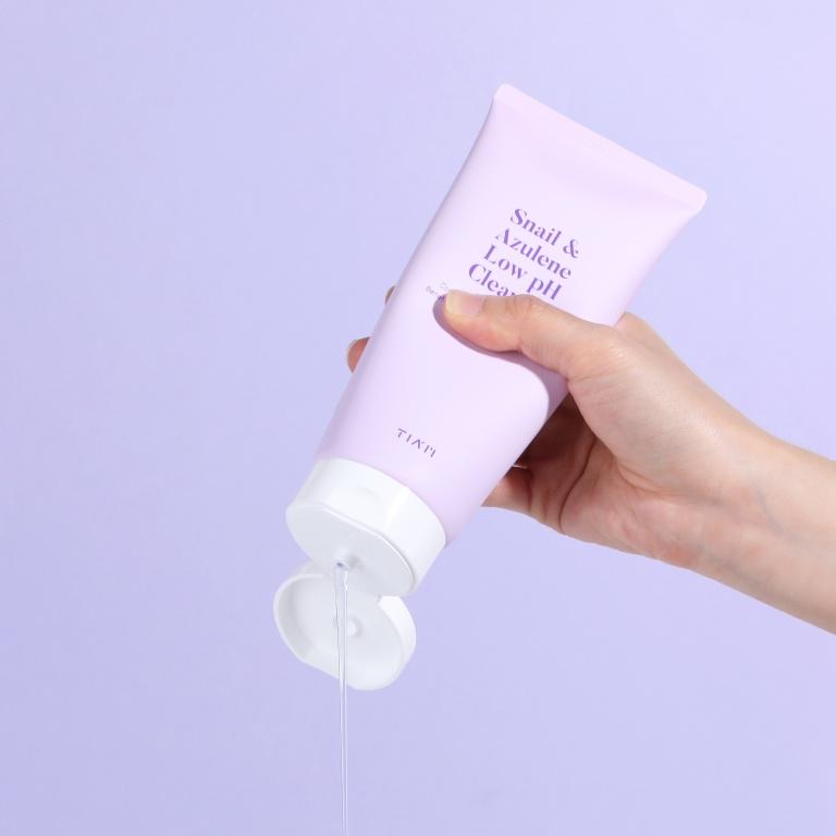 TIA'M Snail & Azulene Low pH Cleanser