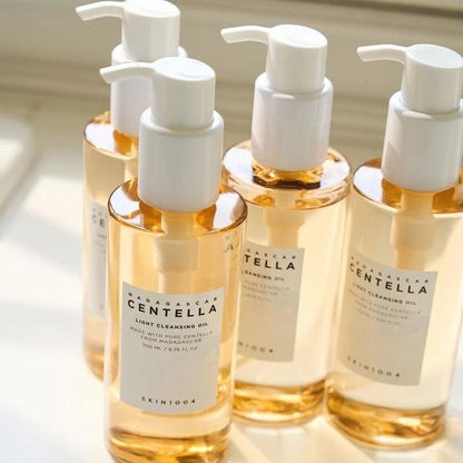 SKIN1004 Madagascar Centella Light Cleansing Oil 30 ml or 200ml