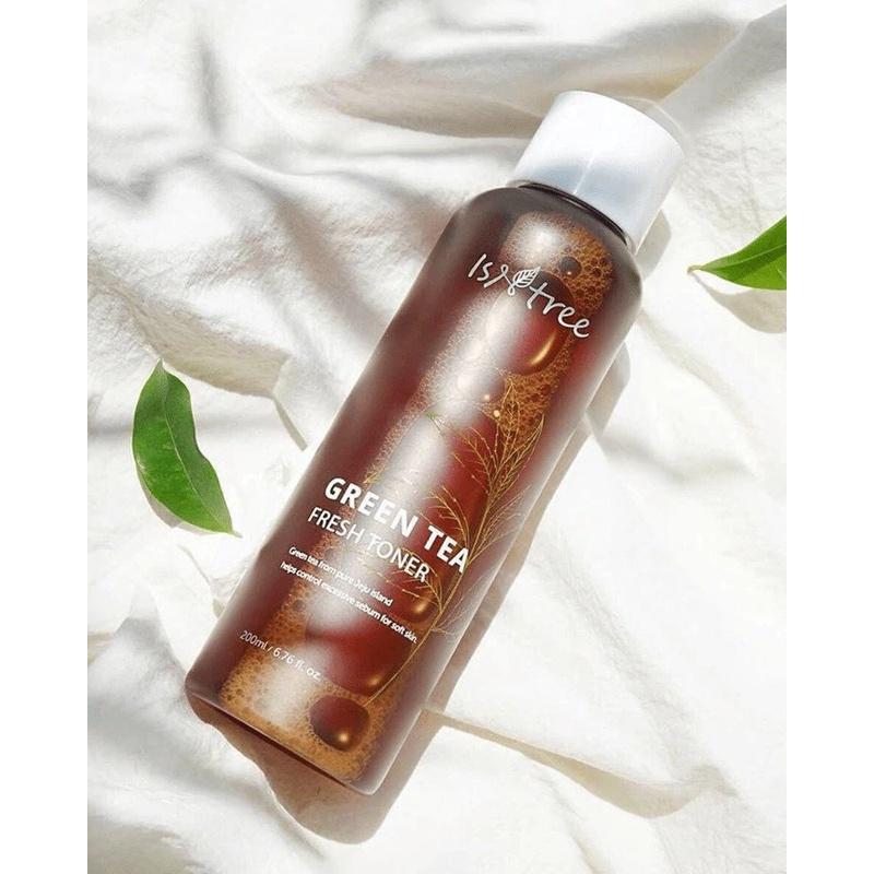Isntree Green Tea Fresh Toner - Regulates Sebum Production, Soothes, and Heals Acne - Toner For Oily or Acne-Prone Skin